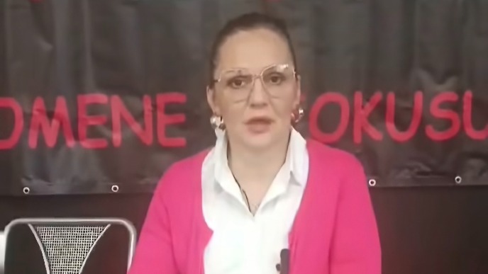 Poslanice napuštaju klub